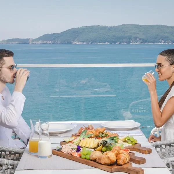 Boutique Hotel Shell, khách sạn ở Budva
