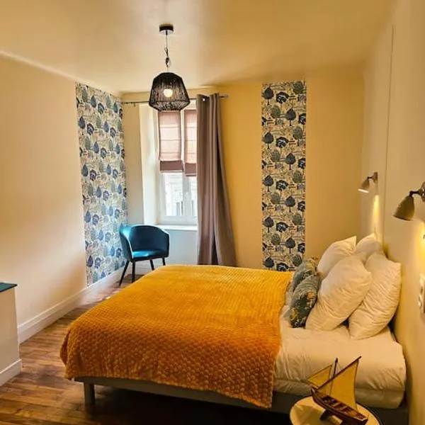 Appartement La Roche-Bernard - 60m² plein centre, hotel v destinaci La Roche-Bernard