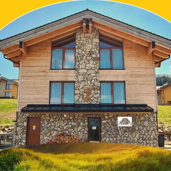 CHALET ASKALA JASNÁ, hotel di Demanovska Dolina