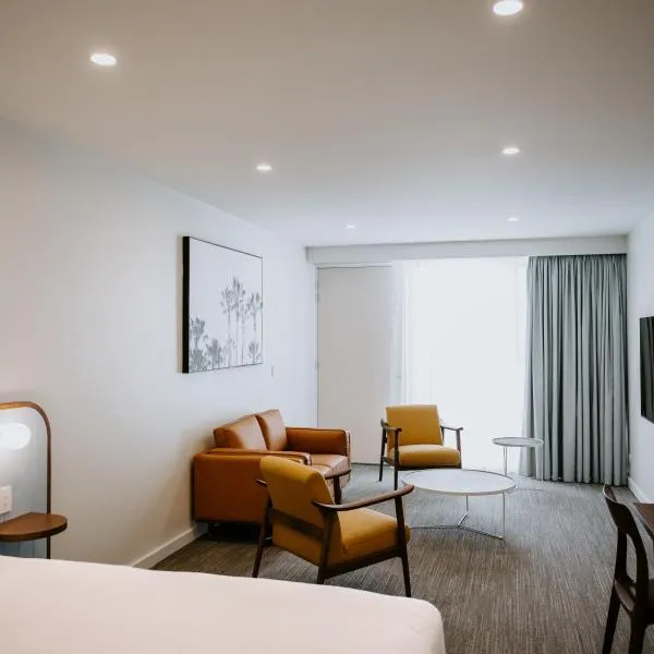 Peninsula Hotel Motel, hotel v destinaci Adelaide