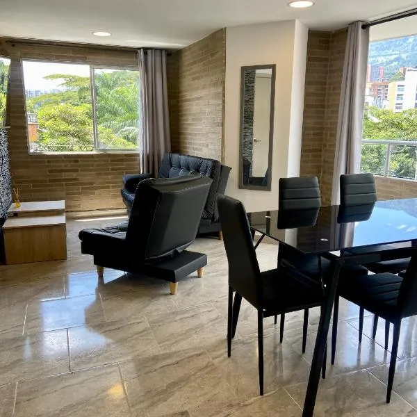 Apartamento con Excelente Ubicación en Envigado, khách sạn ở Envigado