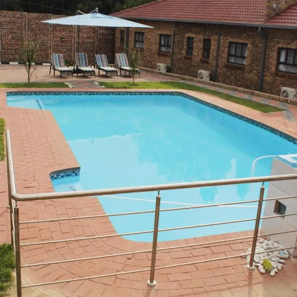 EMPEROR LODGE AND TOURS, hotel in Germiston