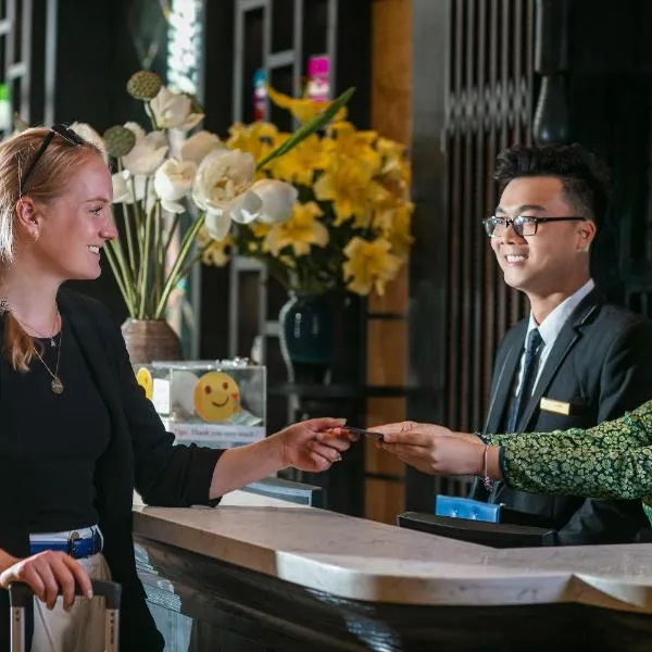 Scent Premium Hotel, hotel v Hanoji