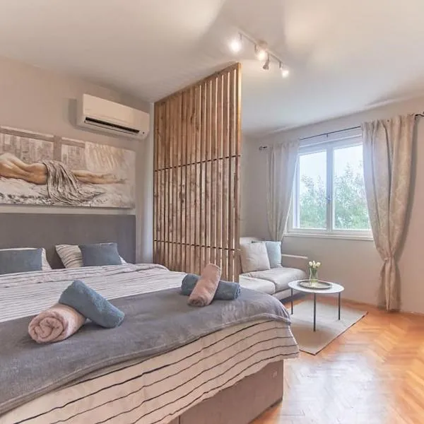 Apartment Bigeste - free parking - 2 minute walk to the beach - superfast wifi, Hotel in Opatija