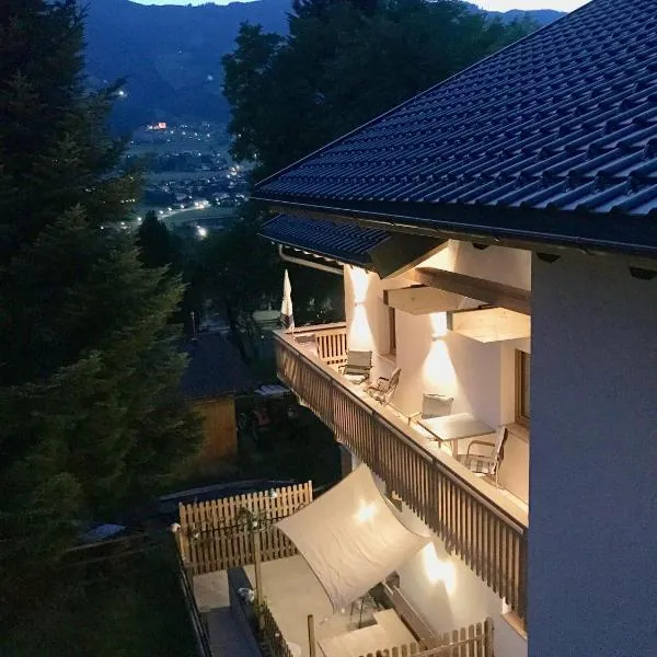 Restaurant Appartements Almdiele, ξενοδοχείο σε Hart im Zillertal