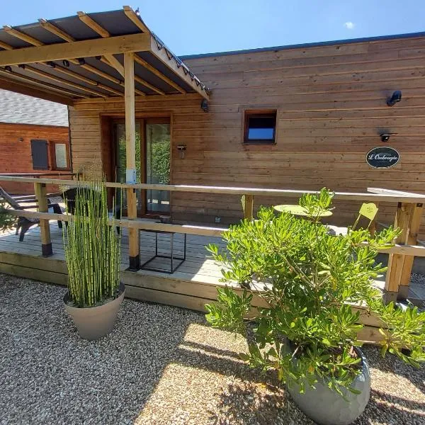 L’Ombragée Au Doux Refuge – hotel w mieście Courtonne-la-Meurdrac