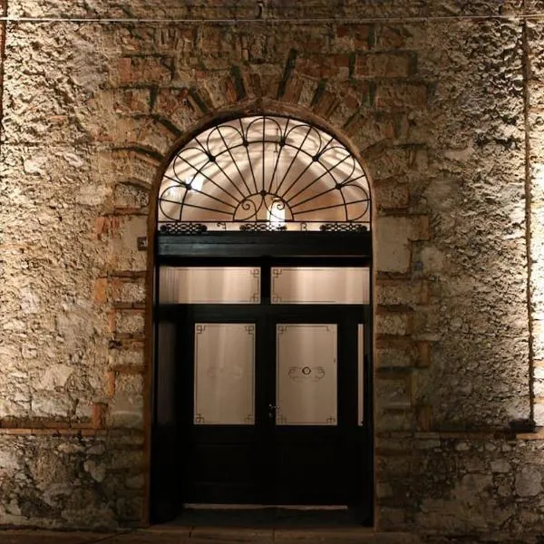 Antica dimora Palazzo Rossi, hotel v destinaci Marsico Vetere