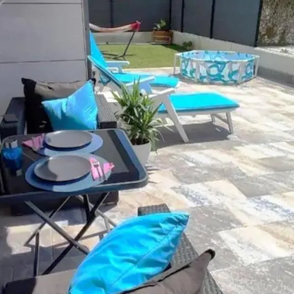 apartamento con jardín privado a 300 metros de la playa, hotell i Soto de la Marina