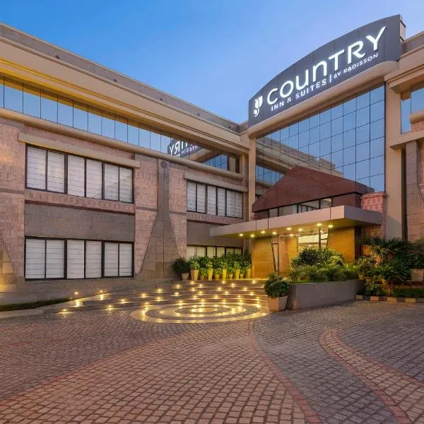 Viesnīca Country Inn & Suites By Radisson Jammu pilsētā Džammu