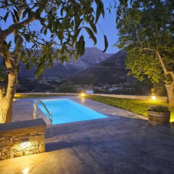 Patriko-Cozy villa on the foot of the mountains, viešbutis mieste Ammoudari