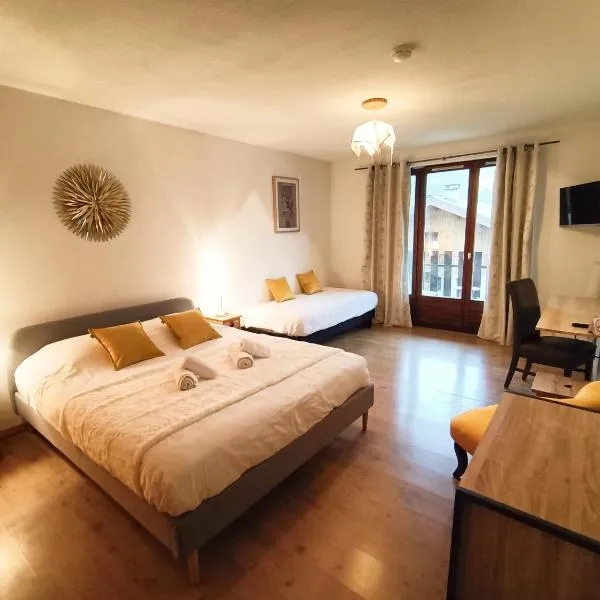 Hotel Plein Soleil – hotel w mieście Allos