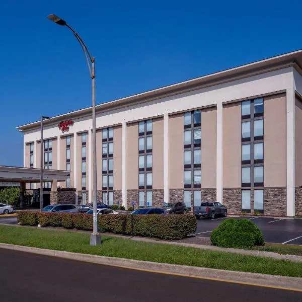 Hampton Inn Charleston Downtown โรงแรมในRuthdale