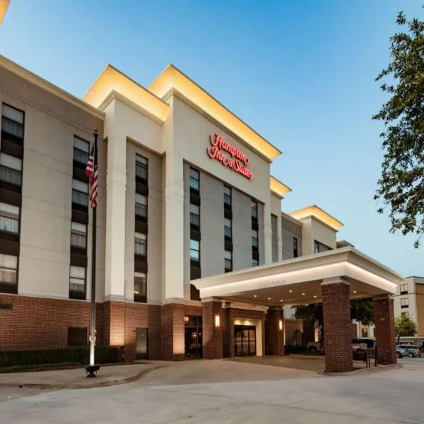 Hampton Inn & Suites Dallas DFW Airport North Grapevine, מלון בגרייפוויין