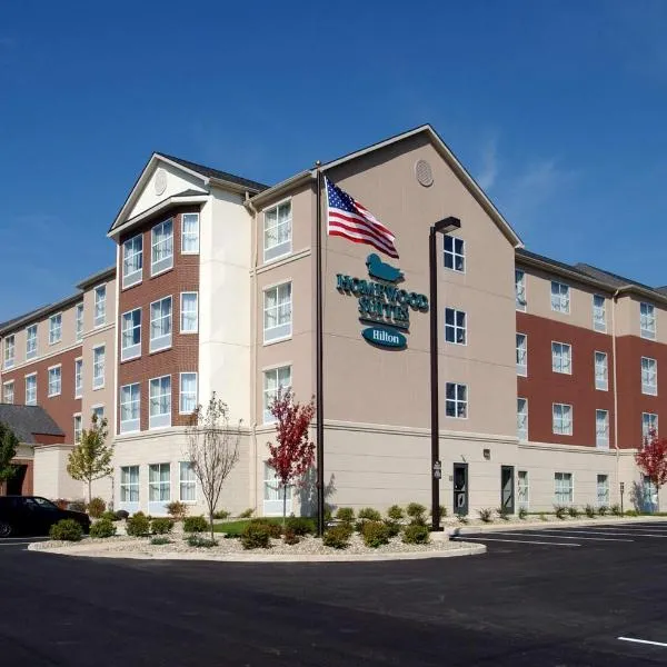 Homewood Suites by Hilton Indianapolis Northwest, hotel di Zionsville