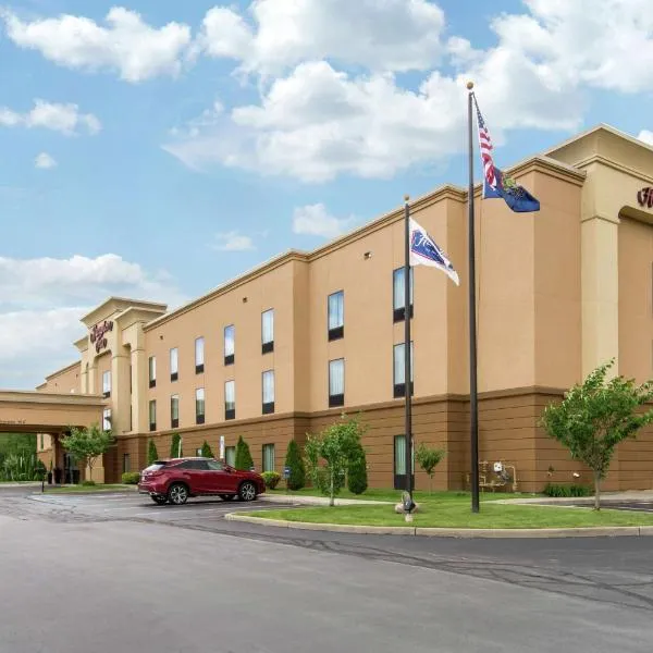 Hampton Inn Meadville, хотел в Мийдвил