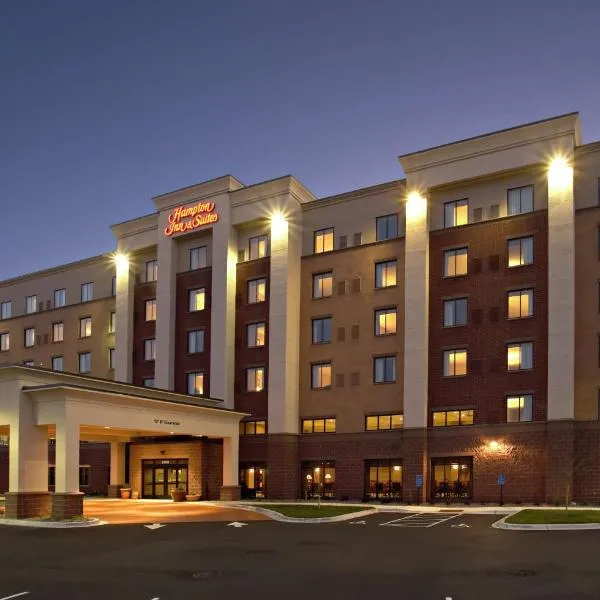 Hampton Inn & Suites Minneapolis St. Paul Airport - Mall of America, отель в городе Mendota Heights