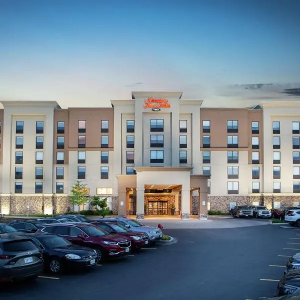 Hampton Inn & Suites by Hilton Barrie, hotel v destinaci Barrie