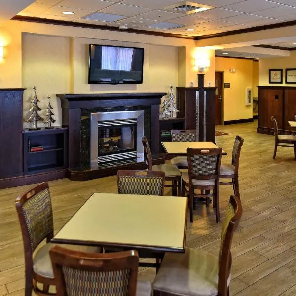 Hampton Inn Geneseo, hotel di Geneseo