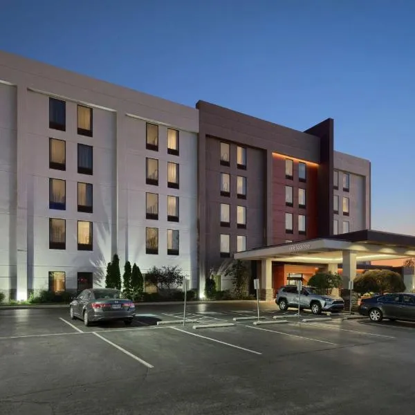 Hampton Inn Louisville Northeast, hotel v destinaci Louisville