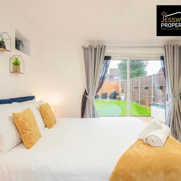 Bright and Cosy Studio Apartment by Jesswood Properties Short Lets With Free Parking Near M1 & Luton Airport – hotel w Luton