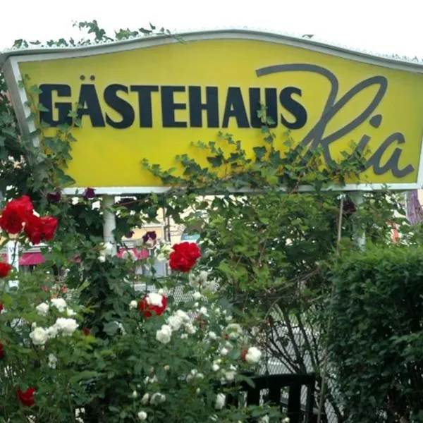 Gästehaus Pension Ria, hotel v destinaci Pörtschach am Wörthersee