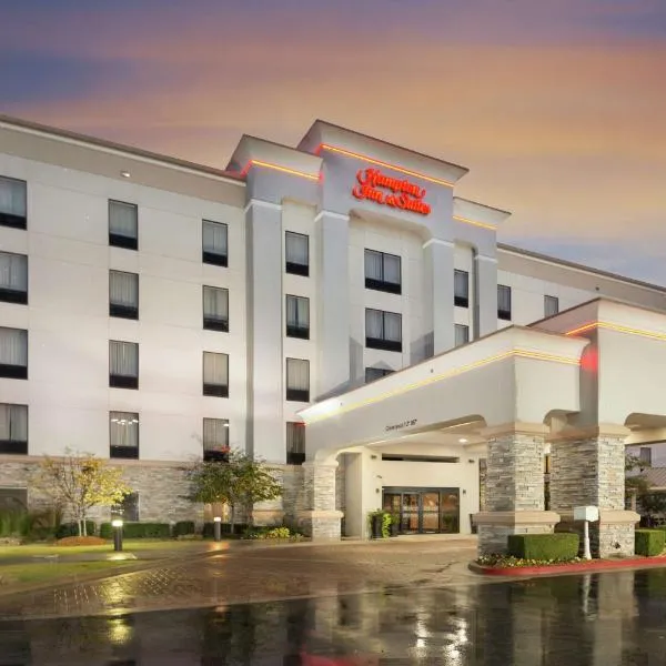 Hampton Inn and Suites Tulsa/Catoosa, hotel v destinaci Catoosa