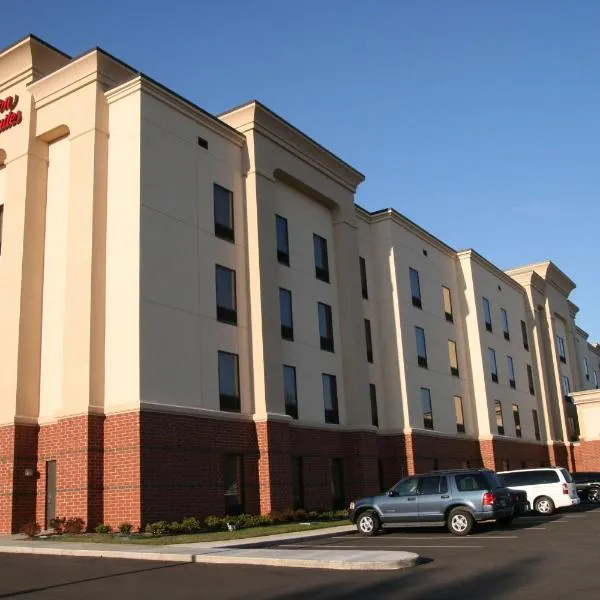 Hampton Inn & Suites-Knoxville/North I-75, готель у місті Powell