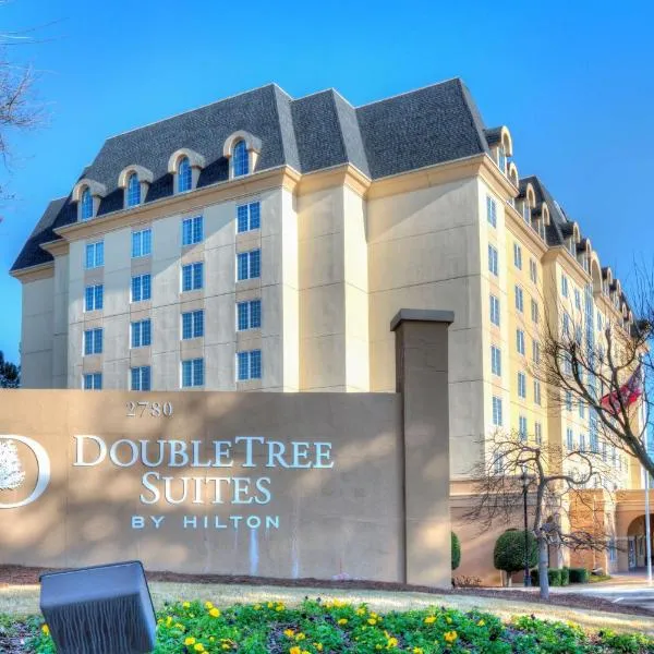 파우더 스프링스에 위치한 호텔 Doubletree Suites by Hilton at The Battery Atlanta