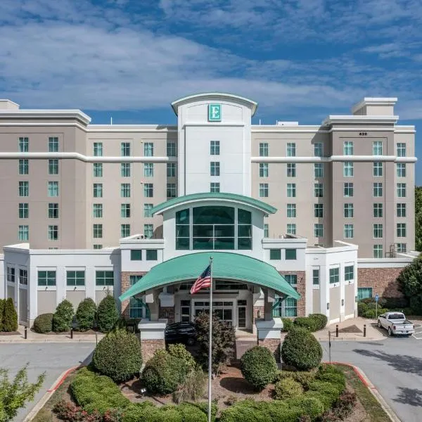 Embassy Suites Atlanta - Kennesaw Town Center, hótel í Woodstock