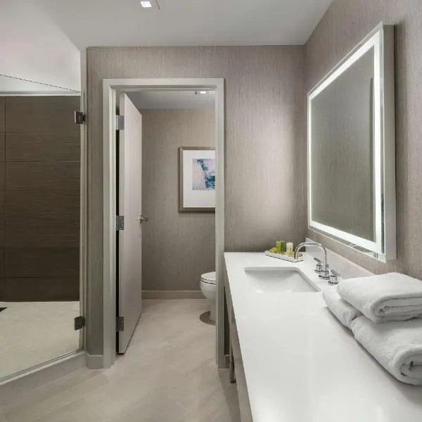 Hilton Boston Logan Airport - photo 3