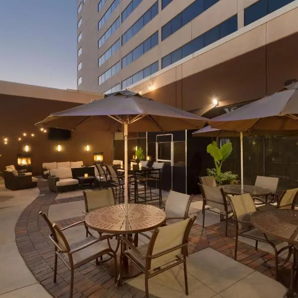 Hilton Suites Chicago/Oakbrook Terrace, hotel di Oakbrook Terrace