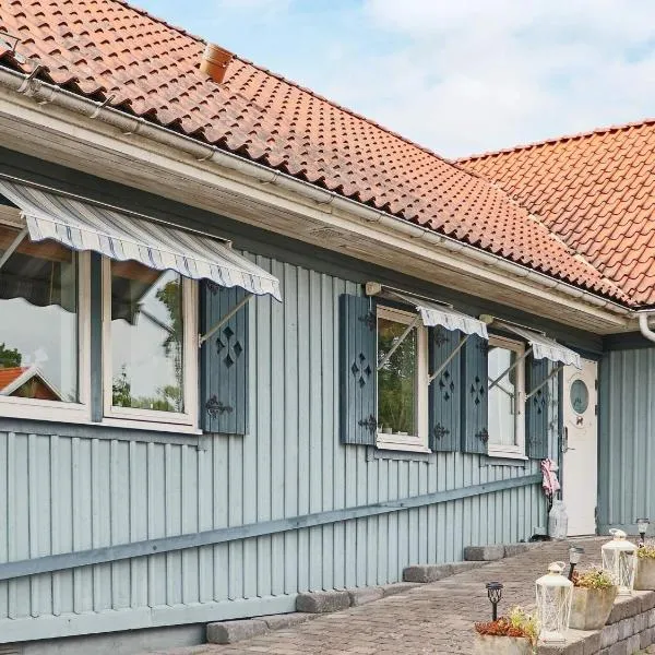 4 person holiday home in Halmstad-By Traum, hotel in Halmstad