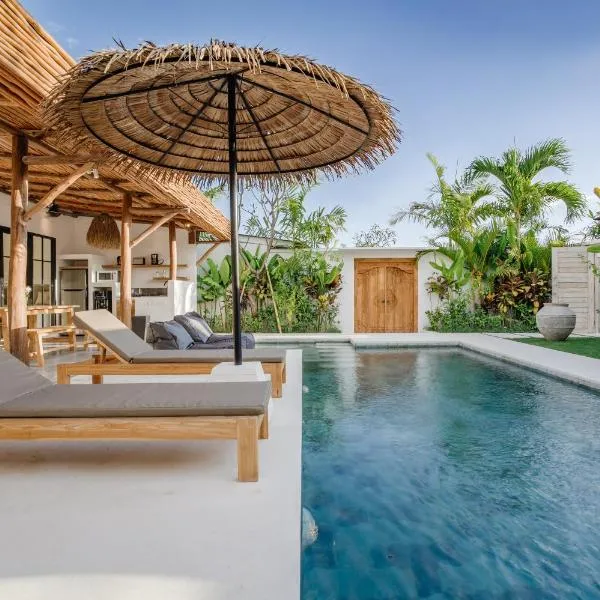 Villa Ruta I - Sumptuous 2BR Private Luxury Villa Walking Distance to Nyanyi Beach, hotel v destinaci Tanah Lot