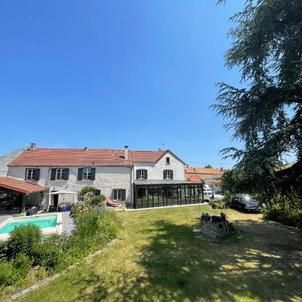 La demeure de Liers, hotel v destinaci Sainte-Geneviève-des-Bois