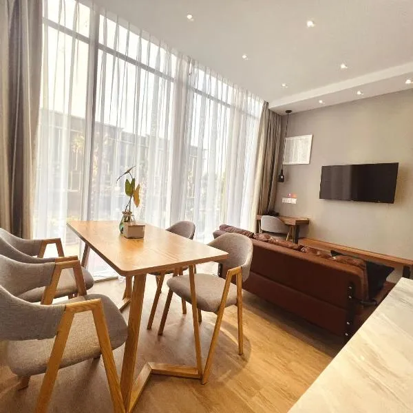 oxy suites 1-01 at Shop House Meisterstadt Pollux Habibie, hotel v destinaci Batam Center