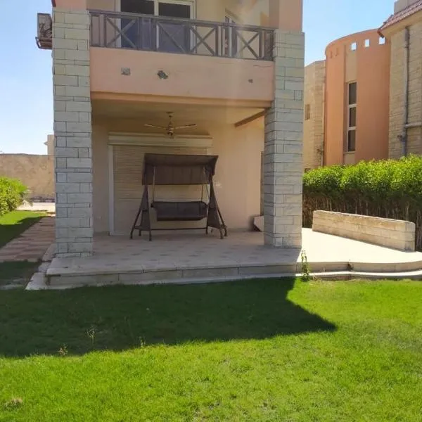 4 bedroom Villa with private terrace, pool, and garden, hotel en El Hamam