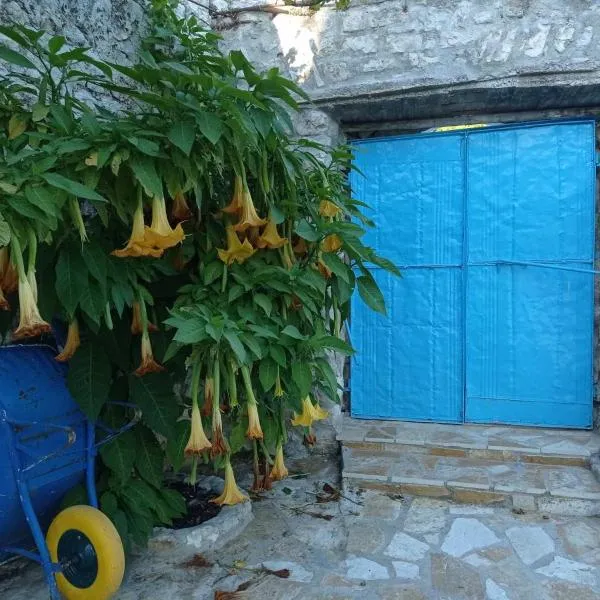 Vintage Mediterranean house, hotel v destinaci Himare