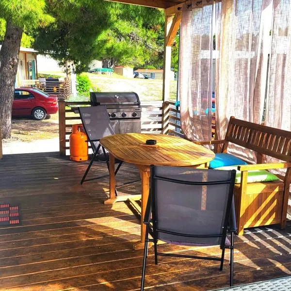 Mobile Homes Aurea Maris - Kamp Dole Živogošće, hotel v destinaci Živogošće