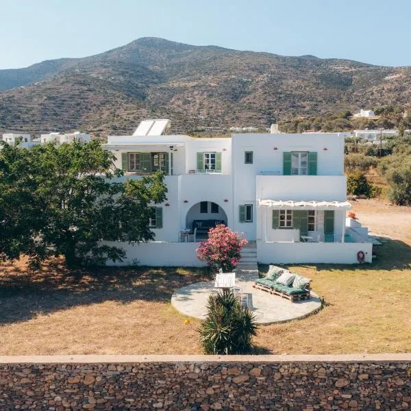 La Maison de Lilac-Luxurious Olive Grove apartments, hotel v destinaci Platis Gialos Sifnos