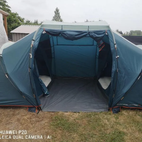 tente pour 4 personnes, hotel em Saint-Jean-de-Monts
