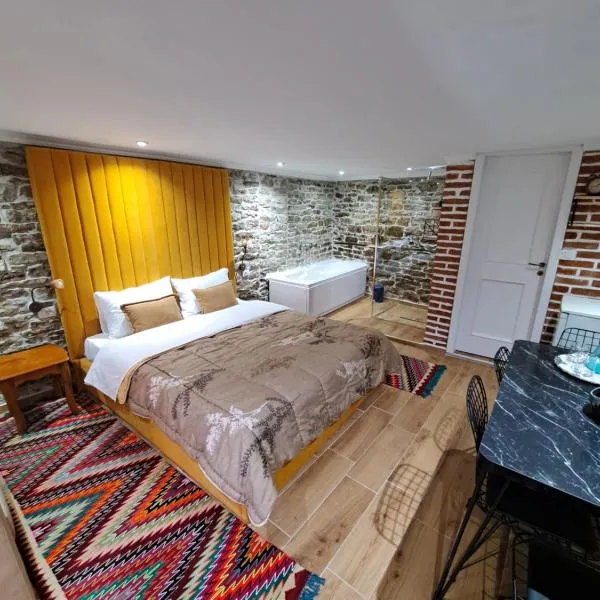 "Villa 70" Guesthouse, hotel a Gjirokastër