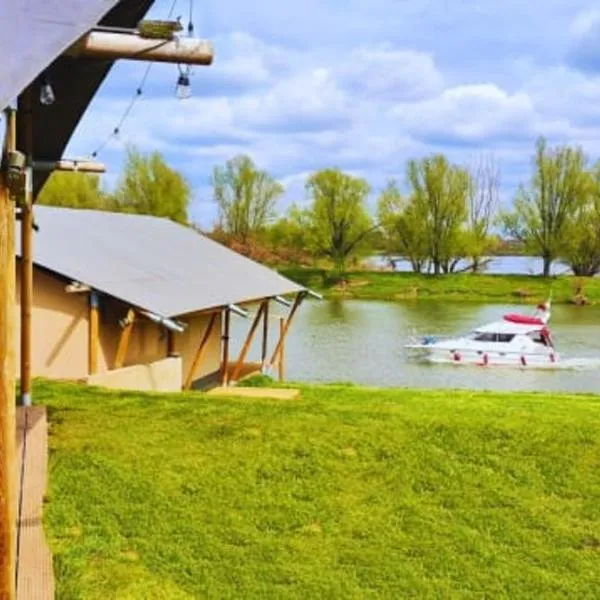 Camping de Boomgaard, hótel í Maaseik