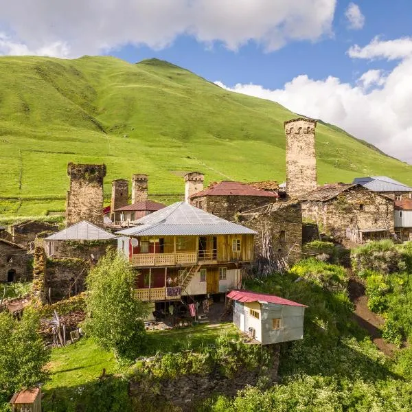 GuestHouse NaSHGOBI, hotel in Ushguli
