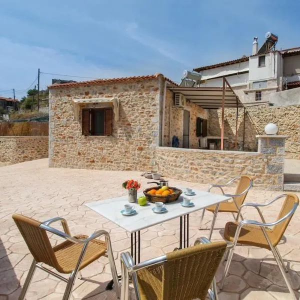 Stone house with Amazing View, hotel in Kótronas