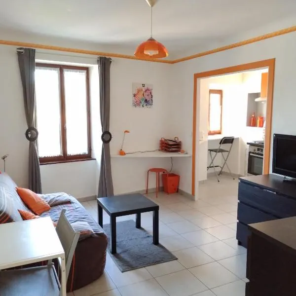 Studio meublé et tout équipé, hotel en Die