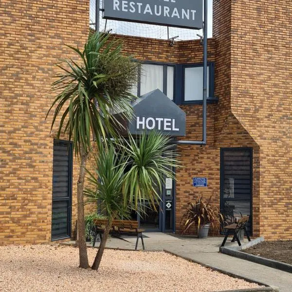 Hôtel L'Etoile Aéroport - A61, hotel v Carcassonne