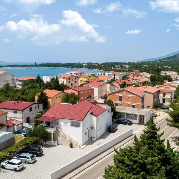 Apartments Diora, hotel en Seline