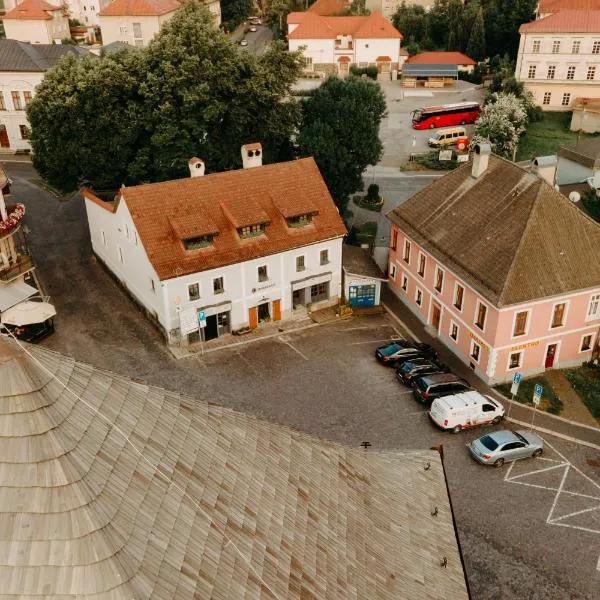 Barbakan, готель у місті Кремниця