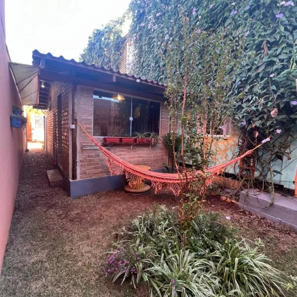 Casinhas no Contêiner dos Cristais, Hotel in Delfinópolis