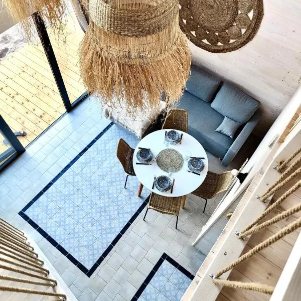 Lulu Holiday Resort domki z podgrzewanym Basenem, hotel v destinaci Mielno